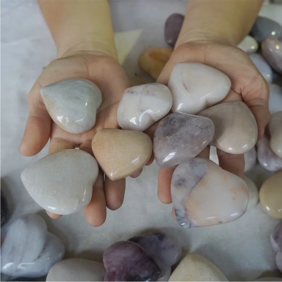 GEMSTONE HEART 💛🧡💜🤍🩷🩵 - Picture 5 of 9